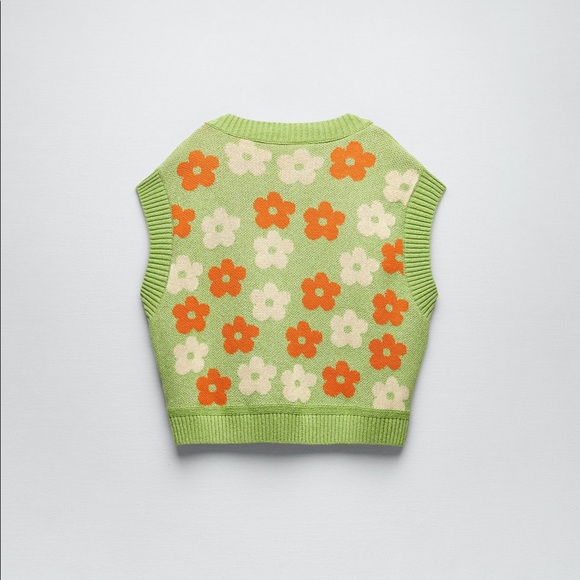 🍏 ZARA BNWT FLORAL JACQUARD KNIT VEST 🍏 - Picture 4 of 7